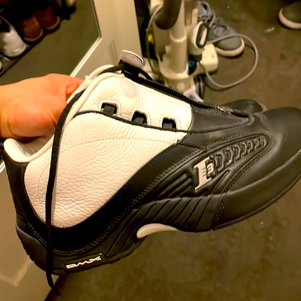 Iverson Stepover Sneakers.  Size 9. Gently worn.